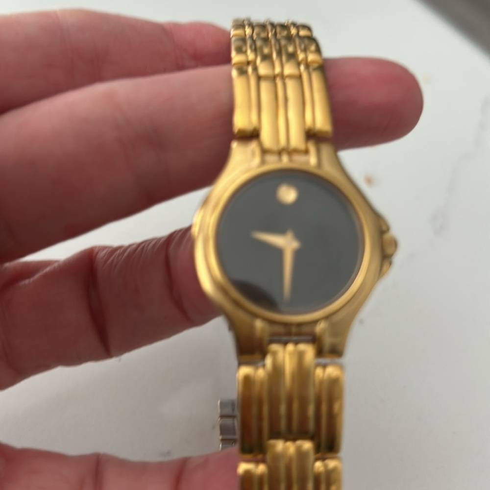 LADIES MOVADO